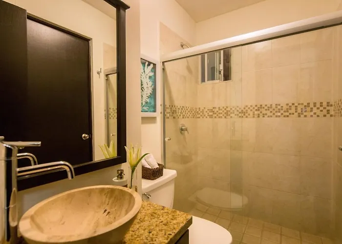 Irresistible 2bd Ph Close To